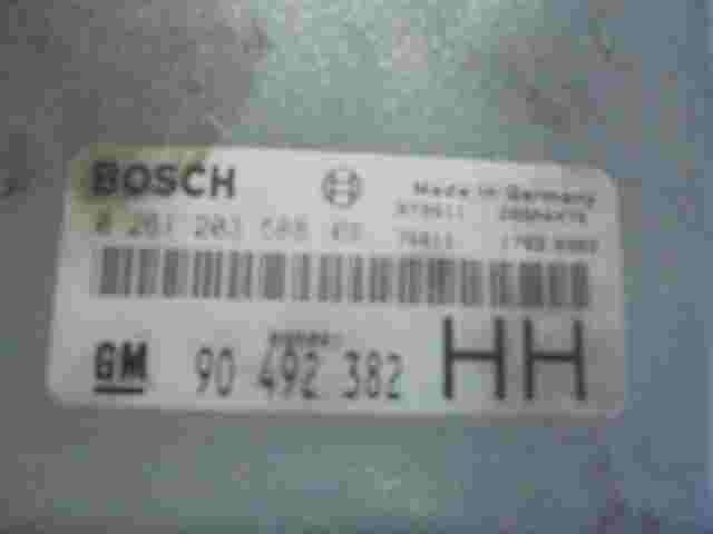 Motorsteuergerät Opel Omega B 90492382 GM 90492382HH BOSCH 0261203588