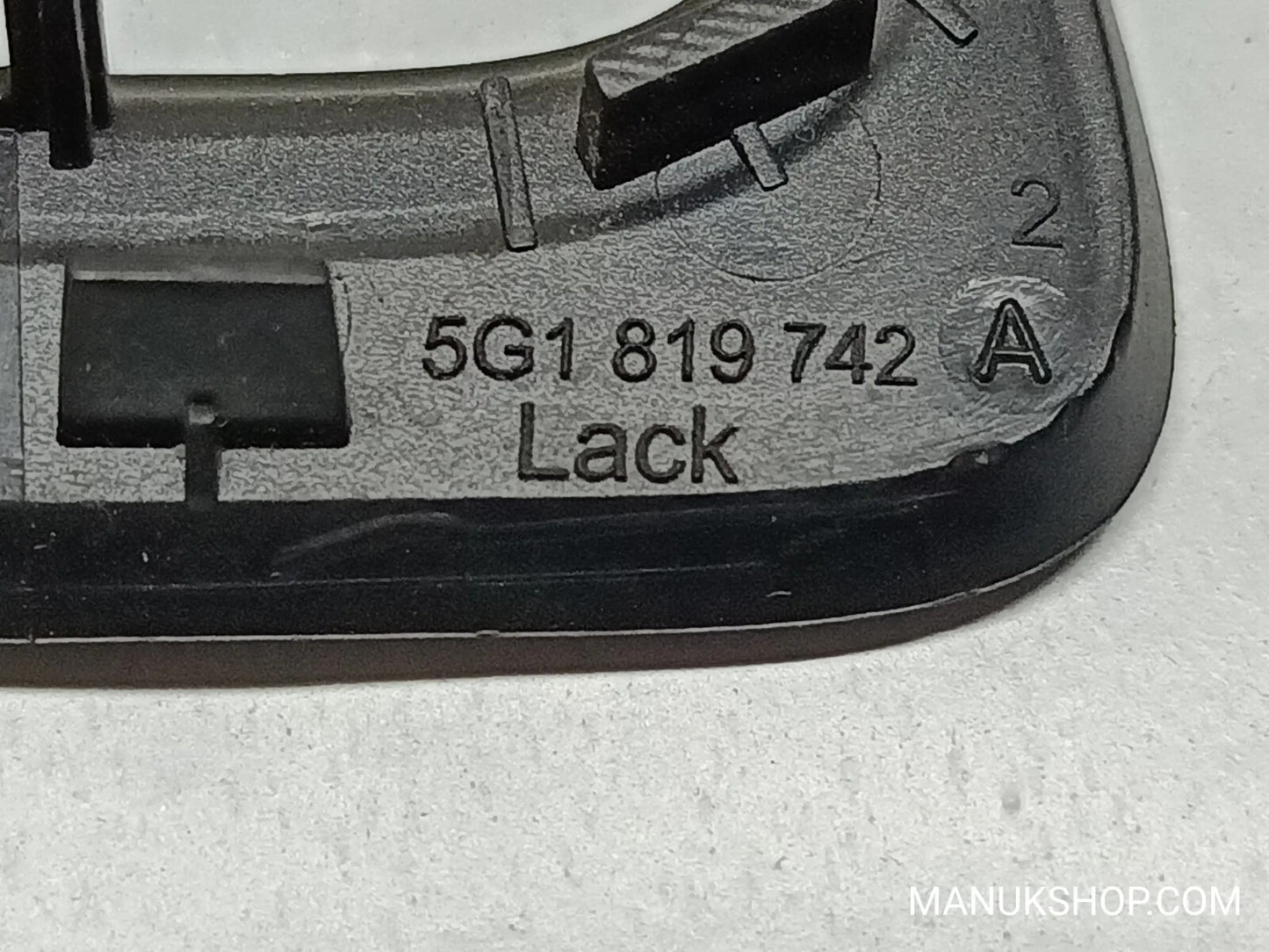 Mittelkonsole Abdeckung Verkleidung Blende Rahmen VW Volkswagen Golf 5G1819742