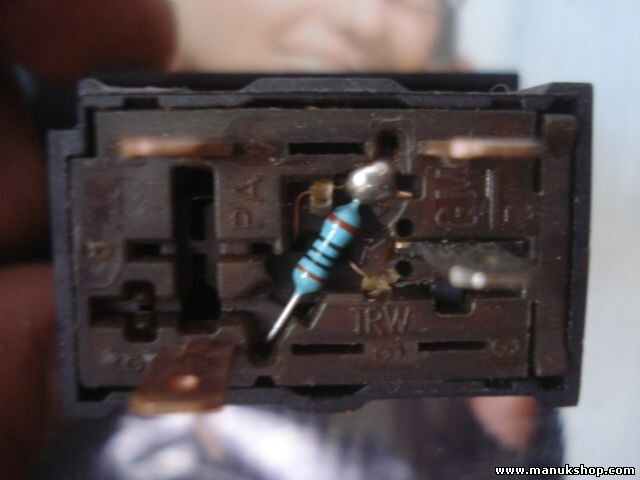 Warnblinkschalter Opel Omega Vectra 90565714 90493804 90561384 90494406 90561385