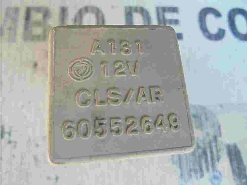 Relais Alfa Romeo 164 60552649 CLS/AR A131 12V