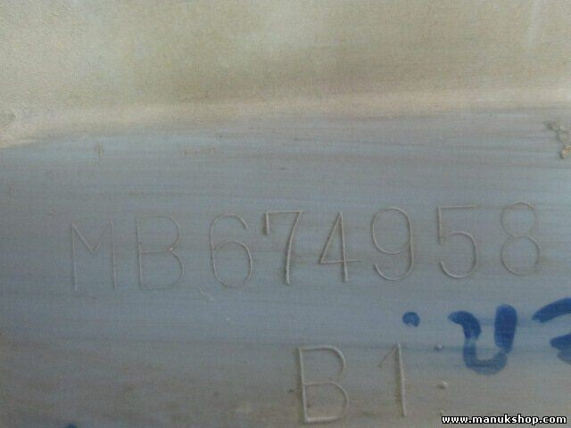 Türleiste Zierleiste Mitsubishi Pajero Montero V44W V44WG 4D56 MB674958