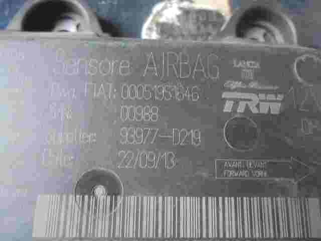 Airbagsensor Airbagsteuergerät Fiat Panda Lancia 00051951646 TRW 93977D219