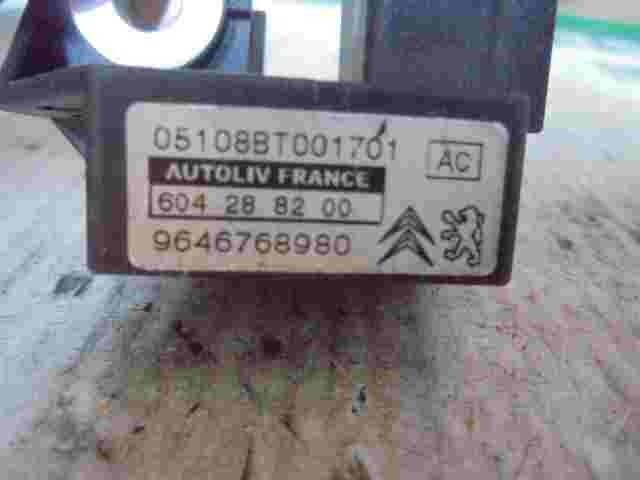 Airbagsensor Airbagsteuergerät Citroen C4 Peugeot 307 (AC) 9646768980 604288200