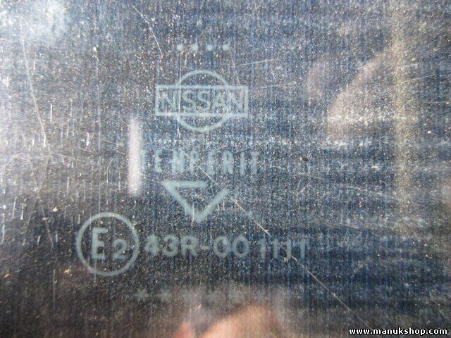 Türscheibe Seitenscheibe vorne rechts Nissan Patrol K/W260 43R001111 43R-001111