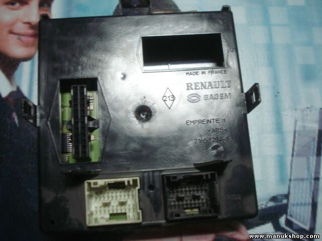 Sicherungskasten Renault Laguna II 8200206775 8200213231