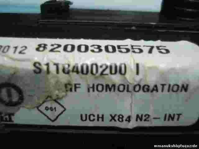 Sicherungskasten Renault Megane UCH X84 N2-INT 8200305575 8200280937 S118400200I