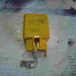 Relé del ventilador del radiador / Kühlerlüfter Relais / Radiator fan relay /Hyundai Accent 9522034700 95220-34700 95220 34700 12V 20A VBR