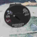 Interruptor de la bolsa de aire del pasajero/ Schalter für Beifahrerairbag / Paenger airbag switch / Opel Astra K GM 13524006 13 524 006 PA6GFGB30 PA6-(GF+GB)30