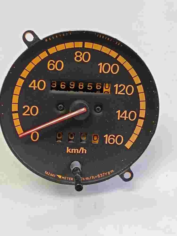 Tachometer  Mitsubishi Pajero Montero Yazaki Meter MB281077 MB 281077 750191381