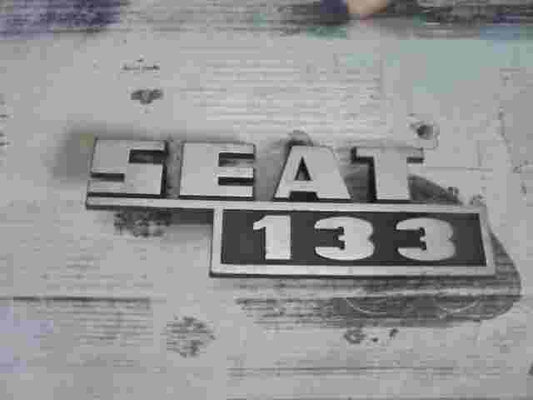 Emblem Logo SEAT 133 23210