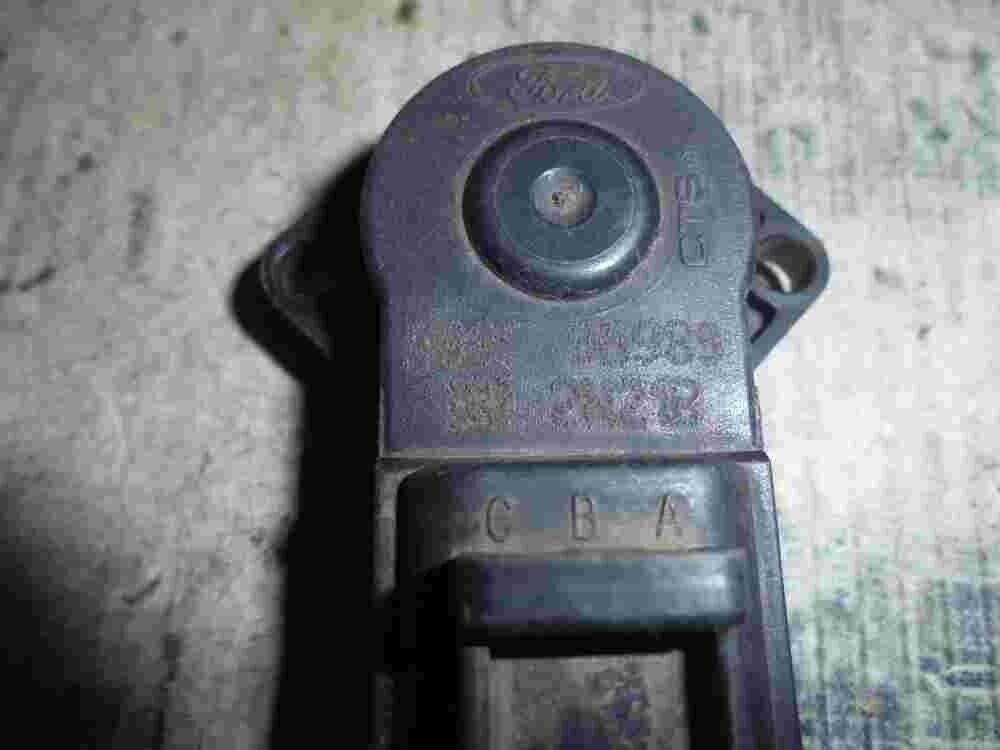Drosselklappensensor  Ford Fiesta Focus 988F 9B989 BB 988F9B989BB 988F9B989 BB