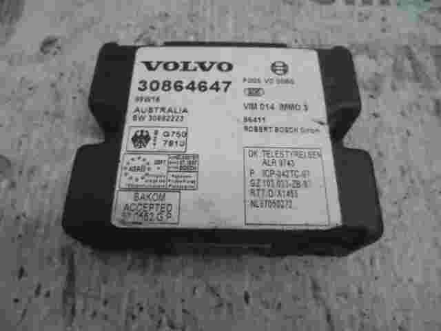 Steuergerät Wegfahrsperre Alarmmodul Volvo S40 V40 99W16 30864647 F005V00060