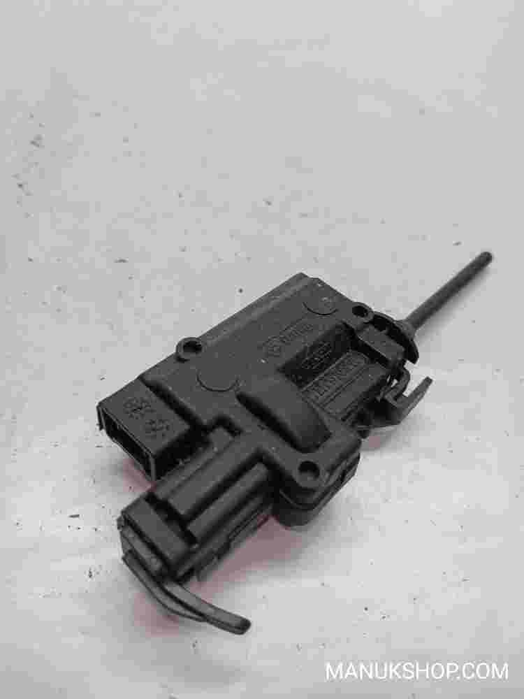 Stellmotor Tankklappe Renault Scenic Megane Valeo CX0 8200305732A