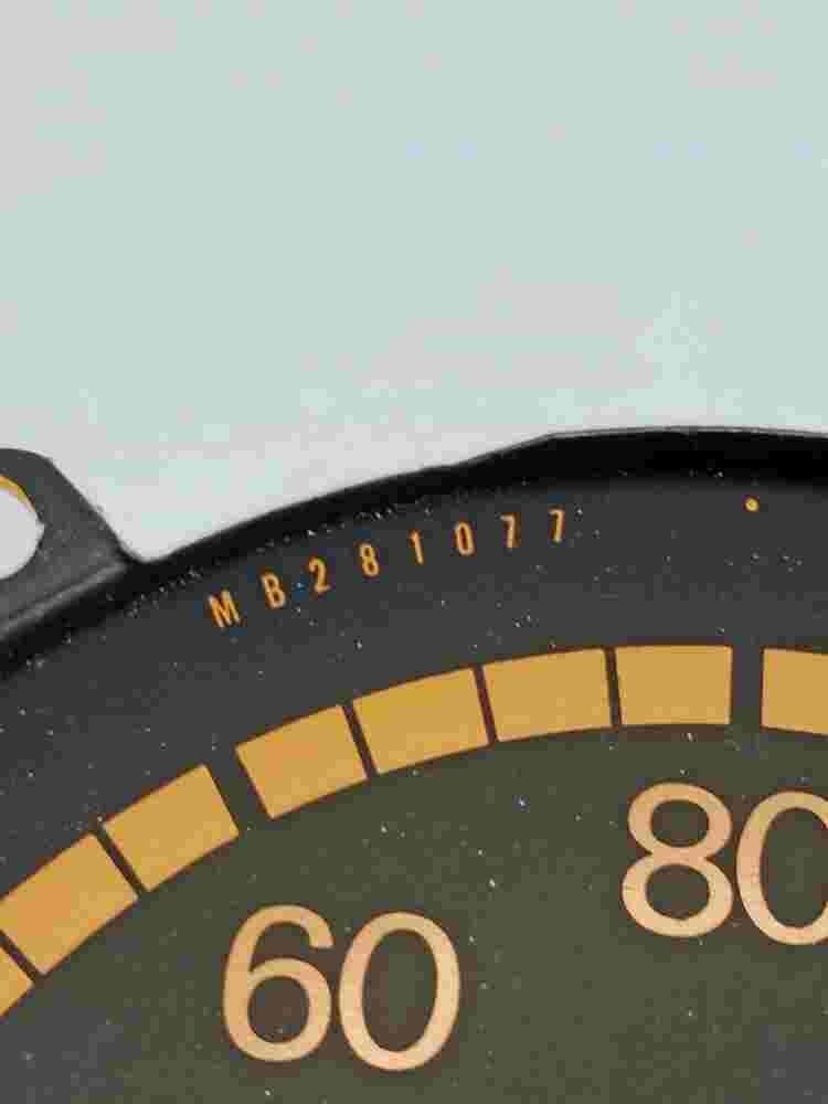 Tachometer  Mitsubishi Pajero Montero Yazaki Meter MB281077 MB 281077 750191381