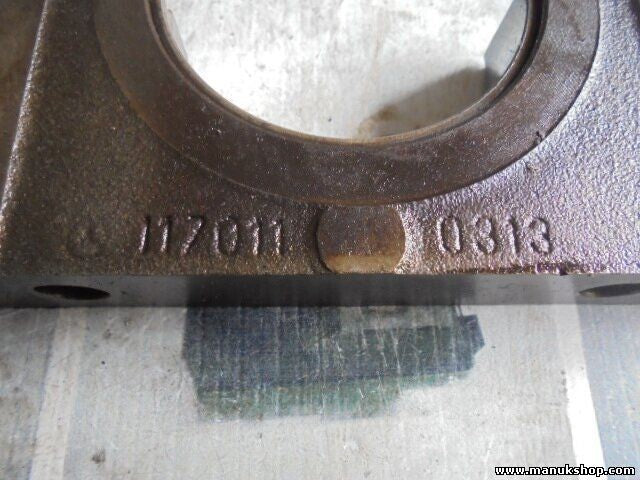 Kurbelwellenhalter Mercedes-Benz W126 C126 1170110313 117 011 03 13 GF102651