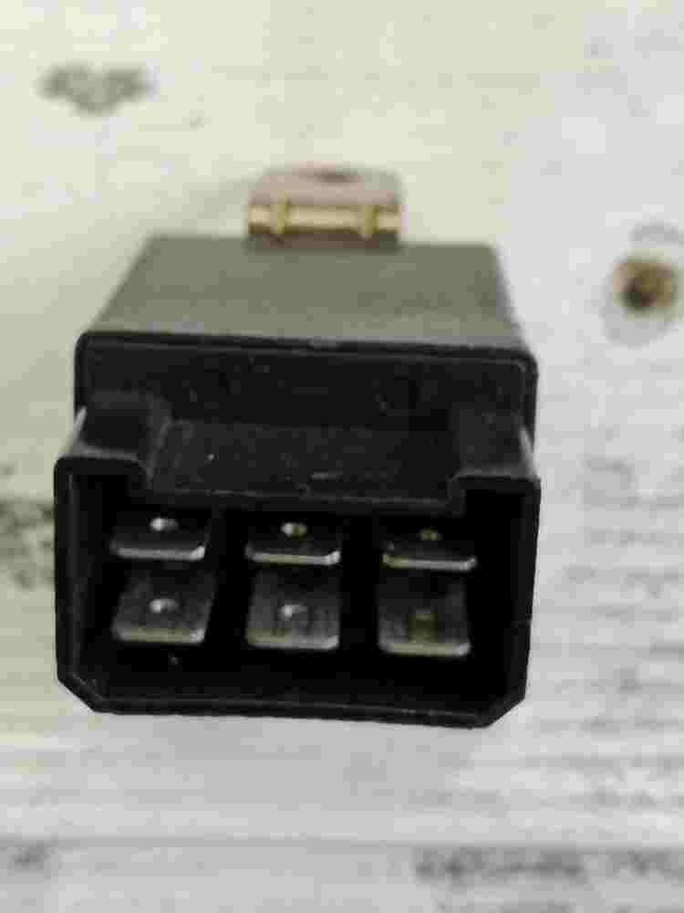 Relais Renault Midliner S140 Reseau diodes Vignal ref. 02351 02 351
