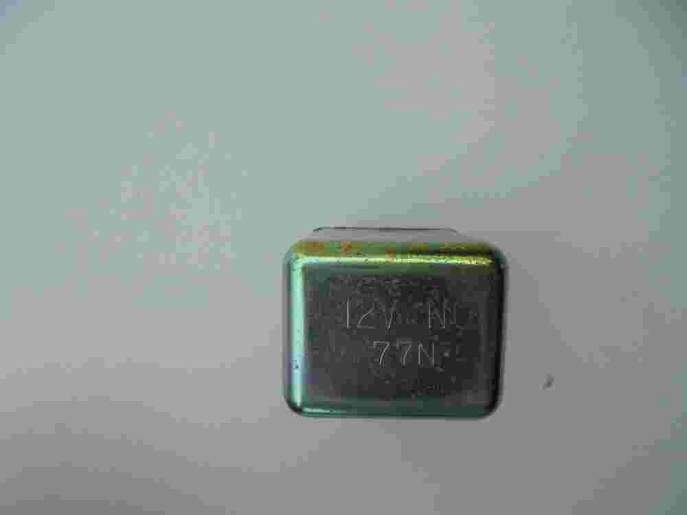 Relais 12V N0 77N