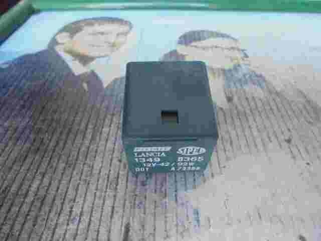 Relais  Fiat Lancia Alfa Romeo 1349 B365 SIPEA A73388 12V-42/92W