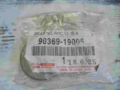 Bearing Roller RRC 19,38,K  Toyota RAV4 Corolla Carina 9036919005 90369-19005