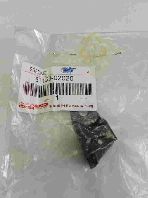 Headlamp Bracket Lower RH  Toyota Corolla E120 E130 8119302020 81193-02020