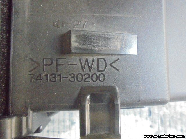 Aschenbecher Toyota Land Cruiser Prado J12 J-120 7413130200 74131-30200