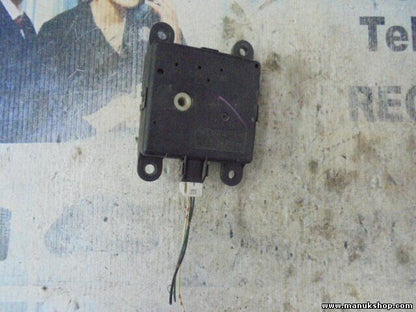 Stellmotor Heizung Nissan X-Trail T30 2.0 3J11030820 3J110 30820 040929