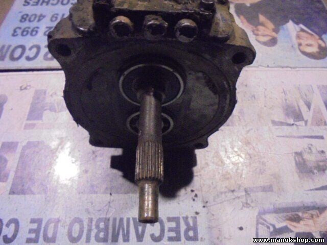 Schaltgetriebe Getriebe Mitsubishi Pajero Montero 2.5 TD M011S5A001 MO11S5A001