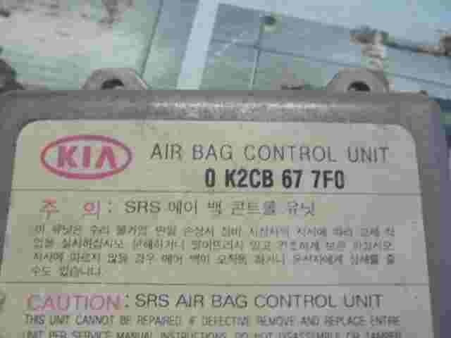 Airbagsensor Airbagsteuergerät KIA Carens I G13021 0K2CB677F0 SREBAMXYAA0104