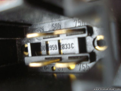Schalter Tankklappe Öffner Skoda Octavia 1U2 1U0959833C 1U0 959 833 C