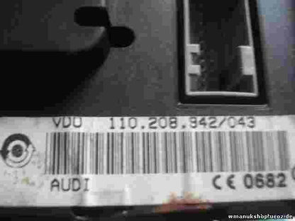 Kombiinstrument Tacho Audi A4 1.9 TDI Quattro 8D0920932FX VDO 110208942043