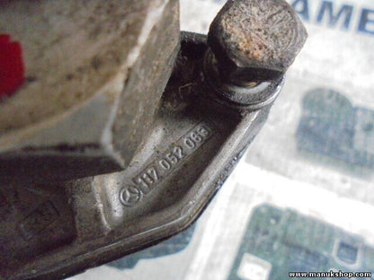 Halterung Kettenspanner Mercedes-Benz W126 C126 1170520631 117 052 06 31