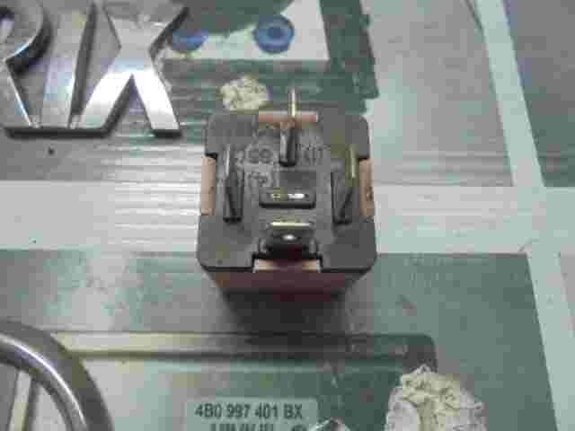 Relais Renault Megane BITRON 8200338695 8200 338 695 12V 40A PA66-6F30