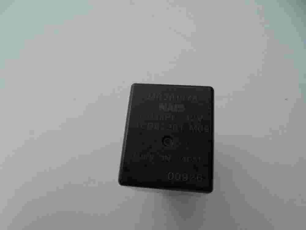Relais Mitsubishi MR301978 GB1APF-12V ACB82201 M09