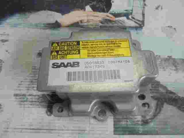 Airbagsensor Airbagsteuergerät Saab 9-3  05018833 A0417349 2002MAY08 8332128PRDU