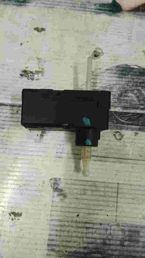 Stellmotor Scheinwerfer LWR Leuchtweitenregulierung Peugeot 307 41860754 PPGF30