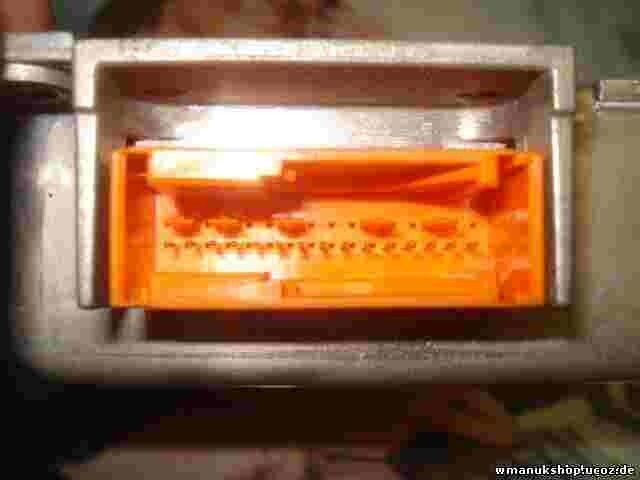 Airbagsensor Airbagsteuergerät Mercedes C180 0008207926 (04) BOSCH 0285001083