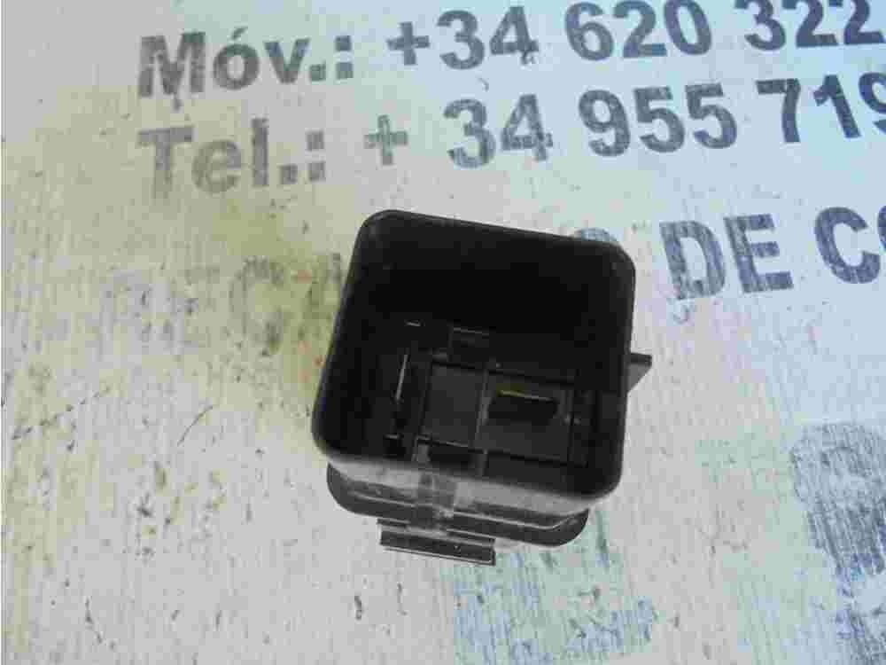Glühkerzen Relais Kia Hyundai 368302A300 36830-2A300 368332A000  36833-2A000