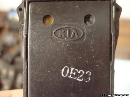 Warnblinkschalter Kia Carens 0E23