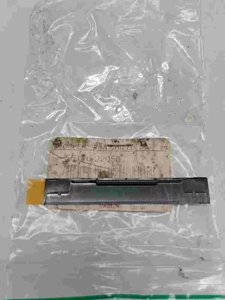 Windshield Stopper  Toyota 4 Runner Avensis Carina Corolla 5611622050