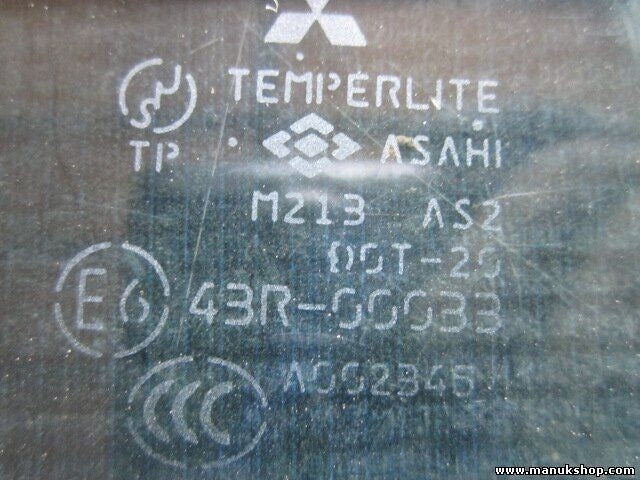 Dreieckscheibe Seitenscheibe hinten rechts Mitsubishi Pajero A002345 E6