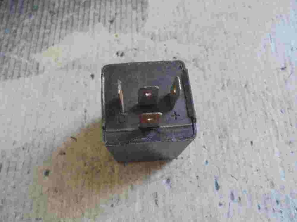 Relais HELLA 4DB90996906 4DB909969-06 TB63 12V 71423