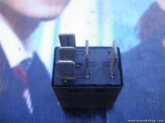 Relais  Volvo SIEMENS 98W27 12V 9441161 9 441 161 A4001-X40