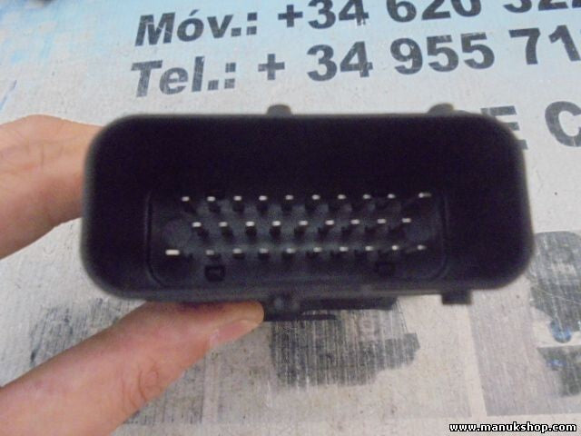 Fensterheber steuergerät Seat Leon Golf 9776105415301 F005S00058 HW04 SW 0004
