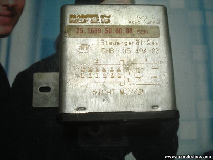 Standheizung Steuergerät  Renault 251689500008 5HB00549403 Hella 5HB 005 494 -03