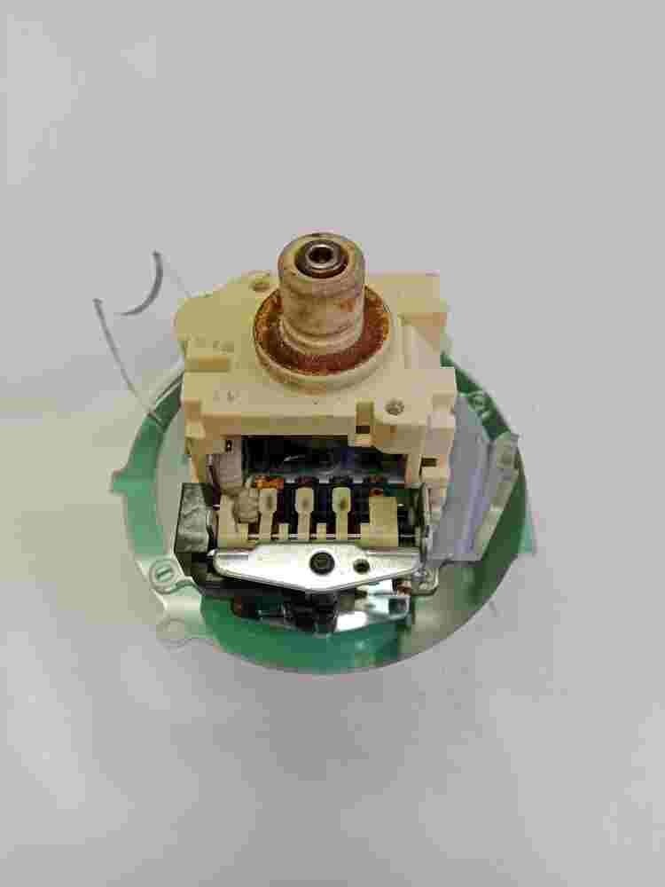 Tachometer Mitsubishi Pajero Montero km/h 287879 MB562048 750693572 750693-572