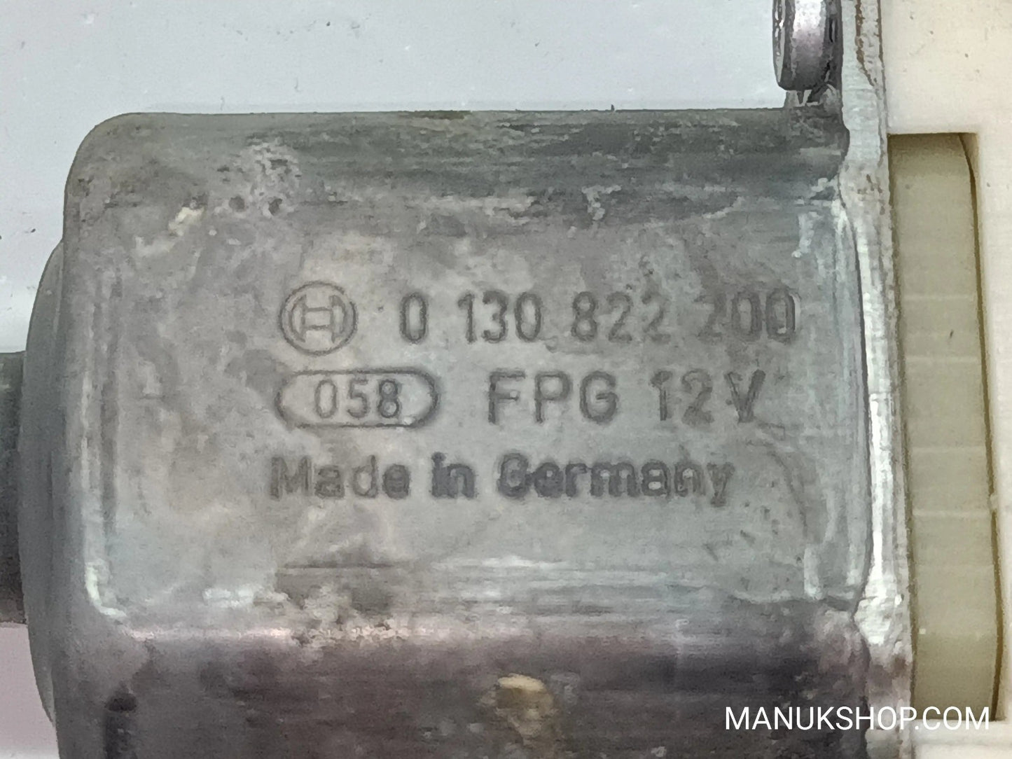 Fensterheber motor vorne links     Peugeot 407 0130822200 9663036680 1137328401