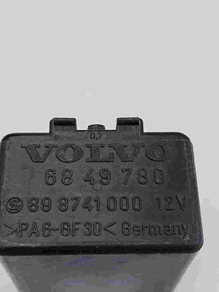 Wischerrelais Volvo 940 960 740 760 12V 6849780 68 49 780 898741000 89 8741 000