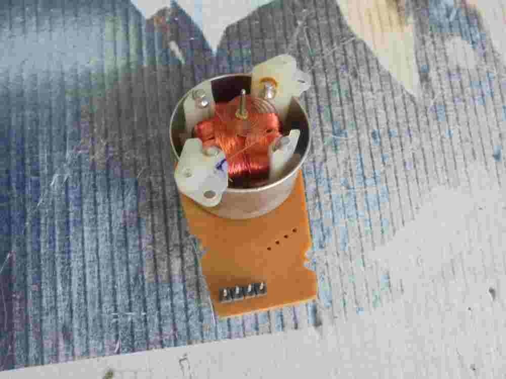 Schrittmotor Tacho Peugeot 406 2821272 9628534480
