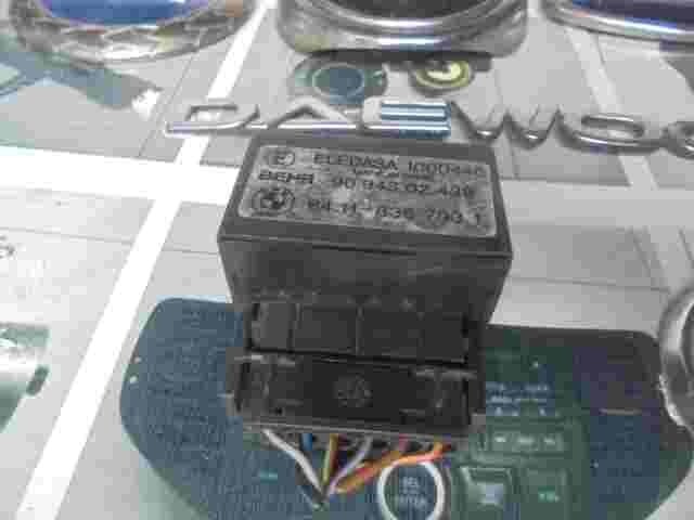 Relais Klimaanlage BMW 64118367931 64.11-836 793 1 BEHR 9094302439 1000446