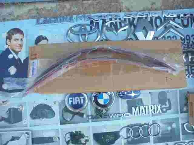 Leiste Hinten Stoßstange Toyota Prius  Lexus PZ415G352100 PZ415-G3521-00
